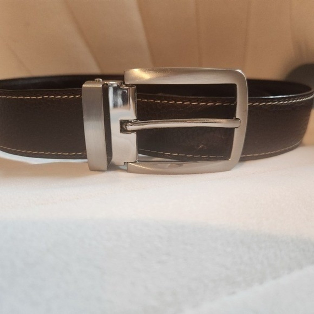 Clarks Mens Dark Brown Leather Belt Stitch Detailing Size 36 Silver Buckle